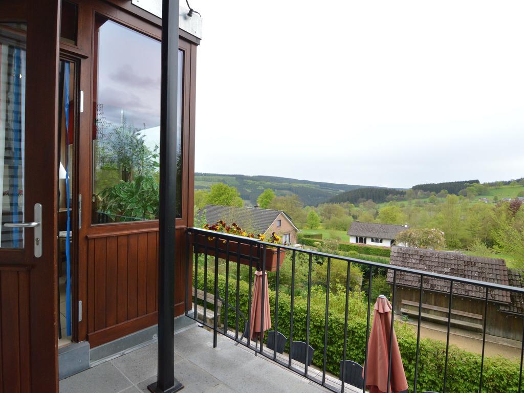 Modish Holiday Home In Waimes With Sauna Buitenkant foto